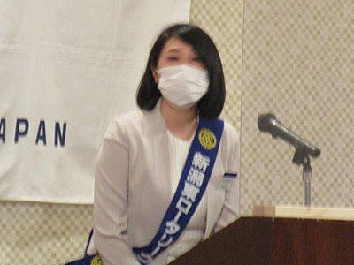 中静朝子