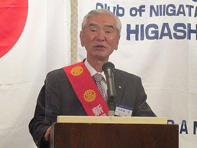 本間健一郎