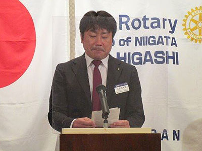 八百板希望