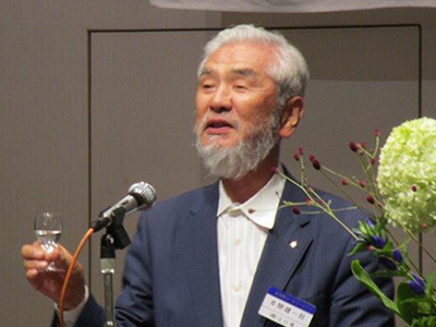 本間健一郎