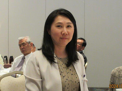 中静朝子