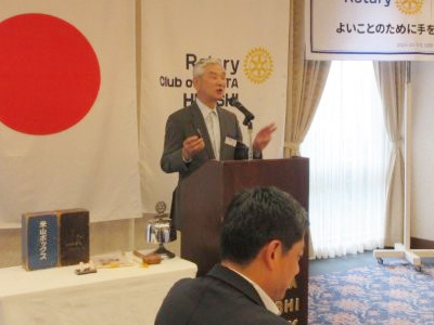 本間健一郎