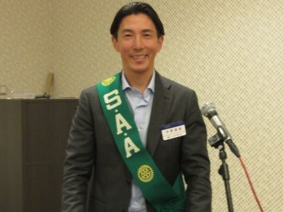 中野循雄