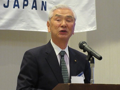 本間健一郎